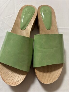 Dirty Laundry Light Green Slide Mules